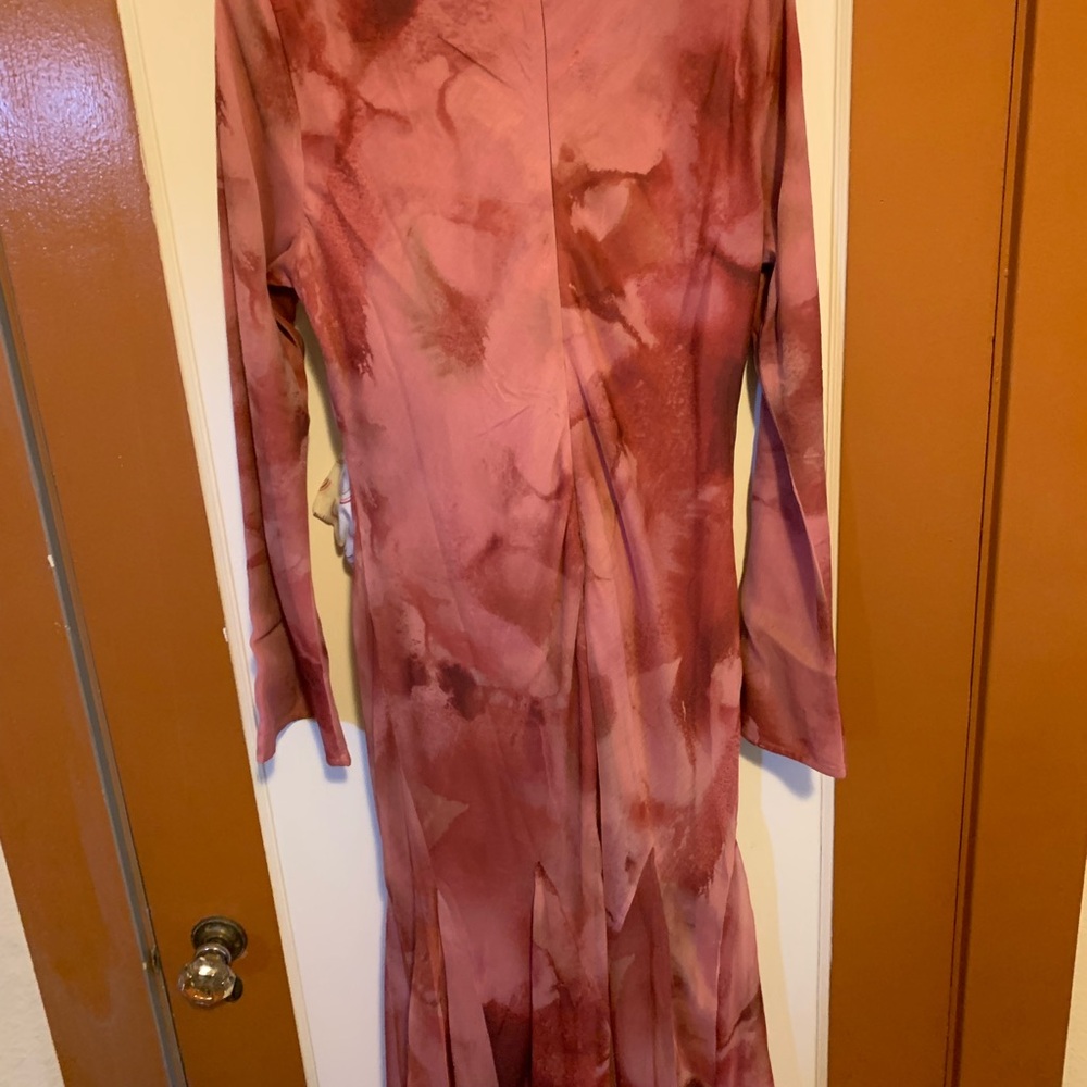 Elegant Women's Dress in Marbled Pink